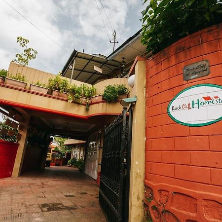 Rock Cliff Home Stay Shillong Exterior foto